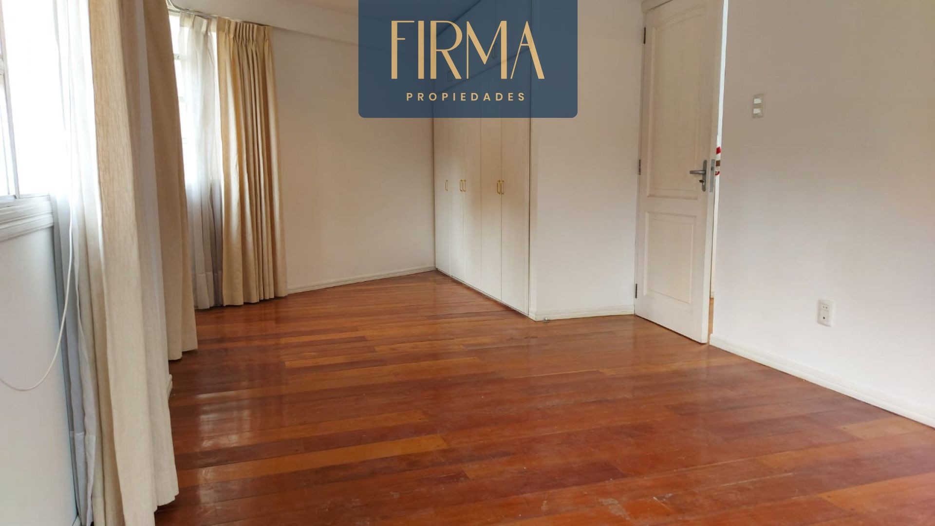 Casa en Irpavi en La Paz 4 dormitorios 5 baños 4 parqueos Foto 5