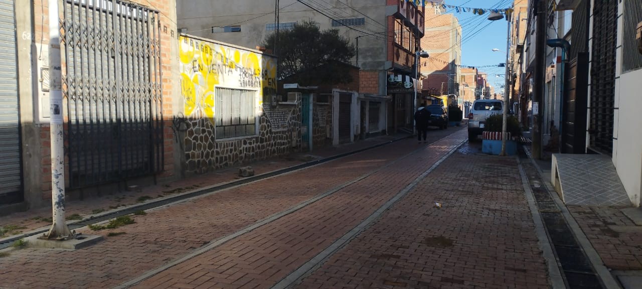 Casa Ciudad Satelite Calle 17-A Foto 2