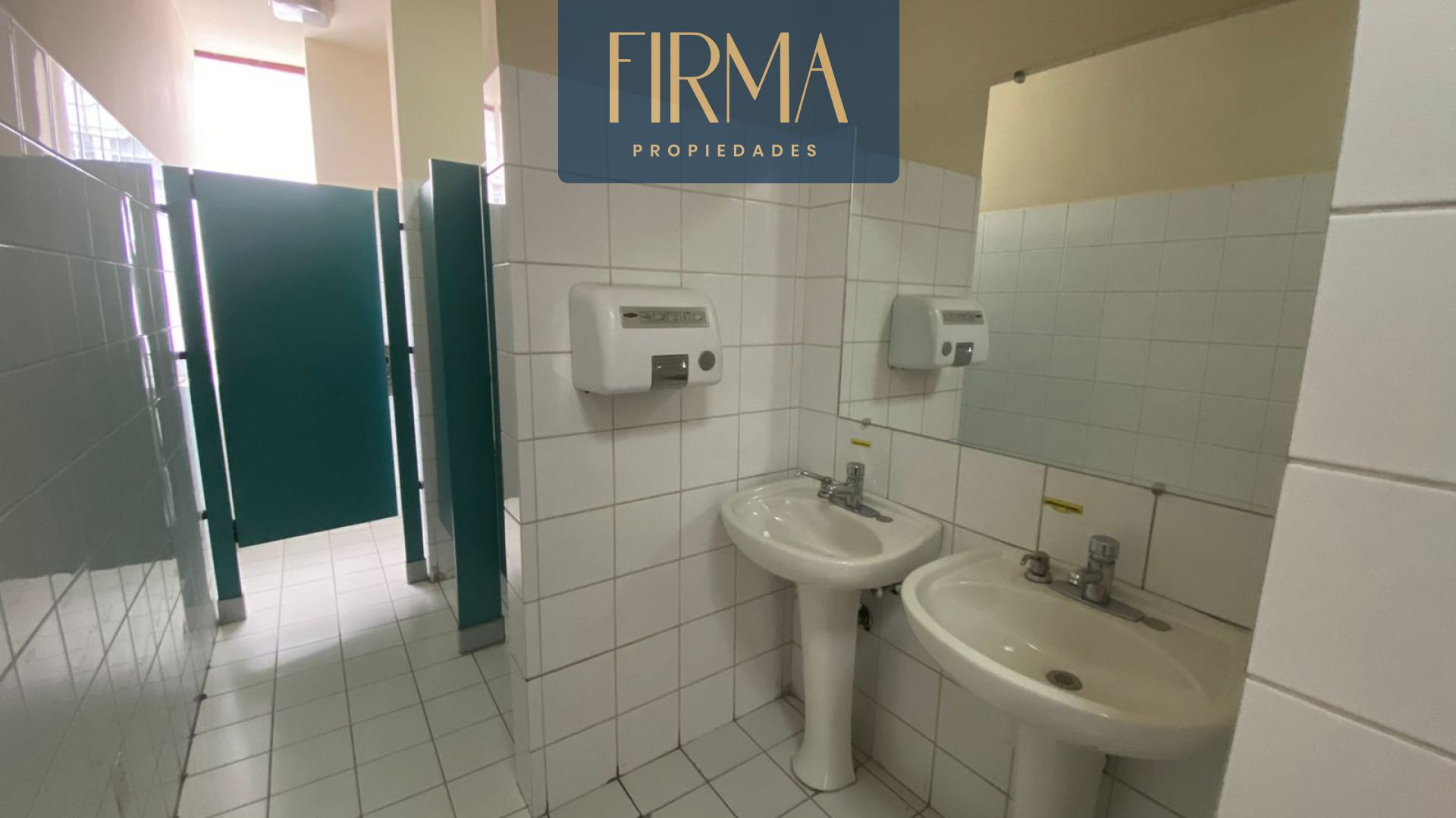 Oficina en Miraflores en La Paz  4 baños  Foto 11