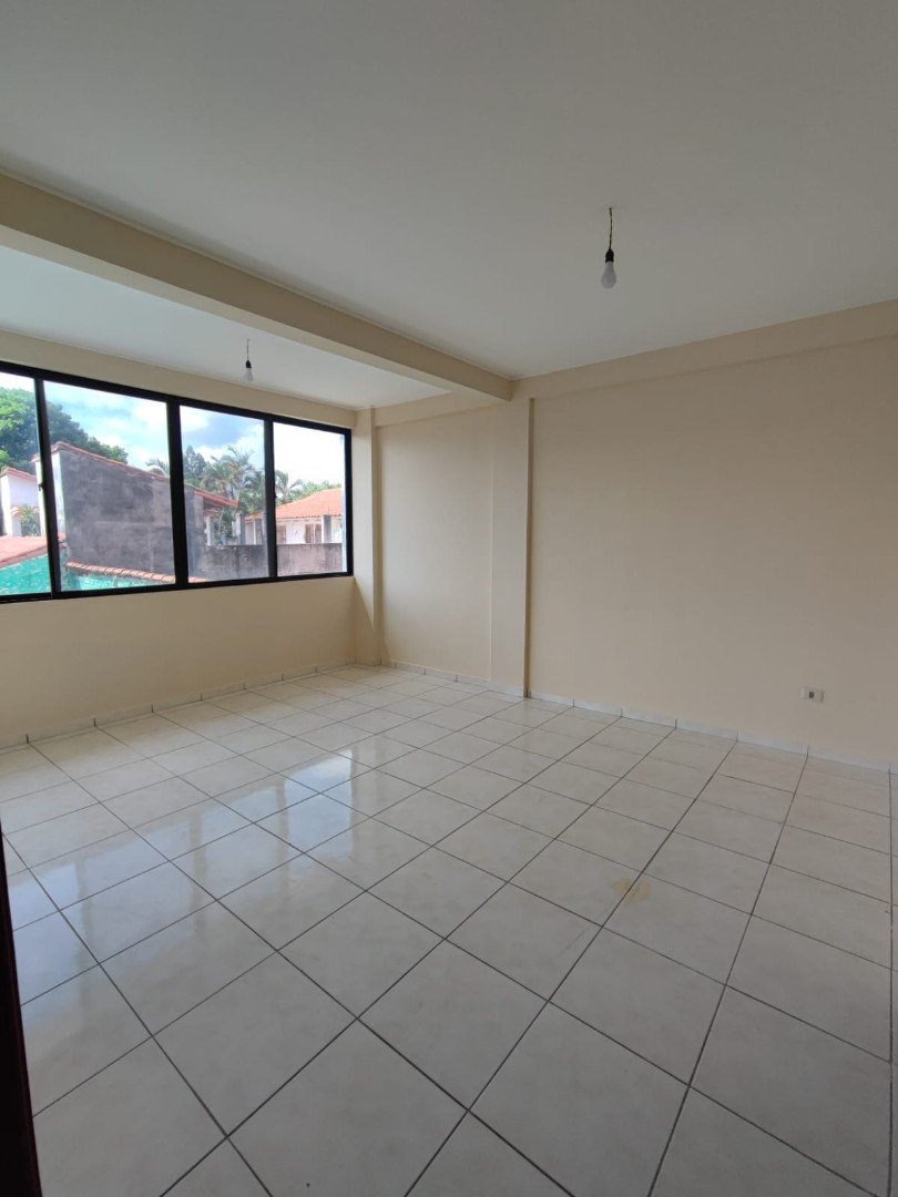 En Alquiler a Bs 4,000 Foto 2