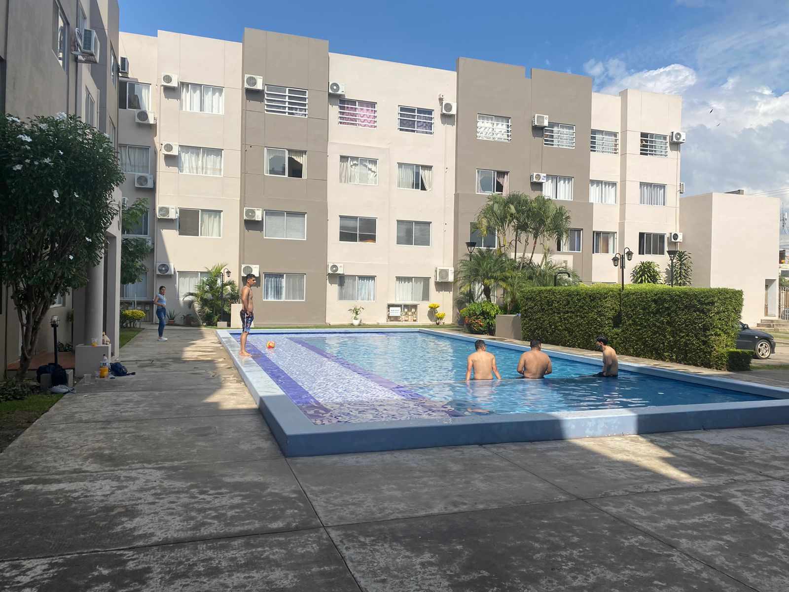 En Alquiler a Bs 3,500 Foto 6