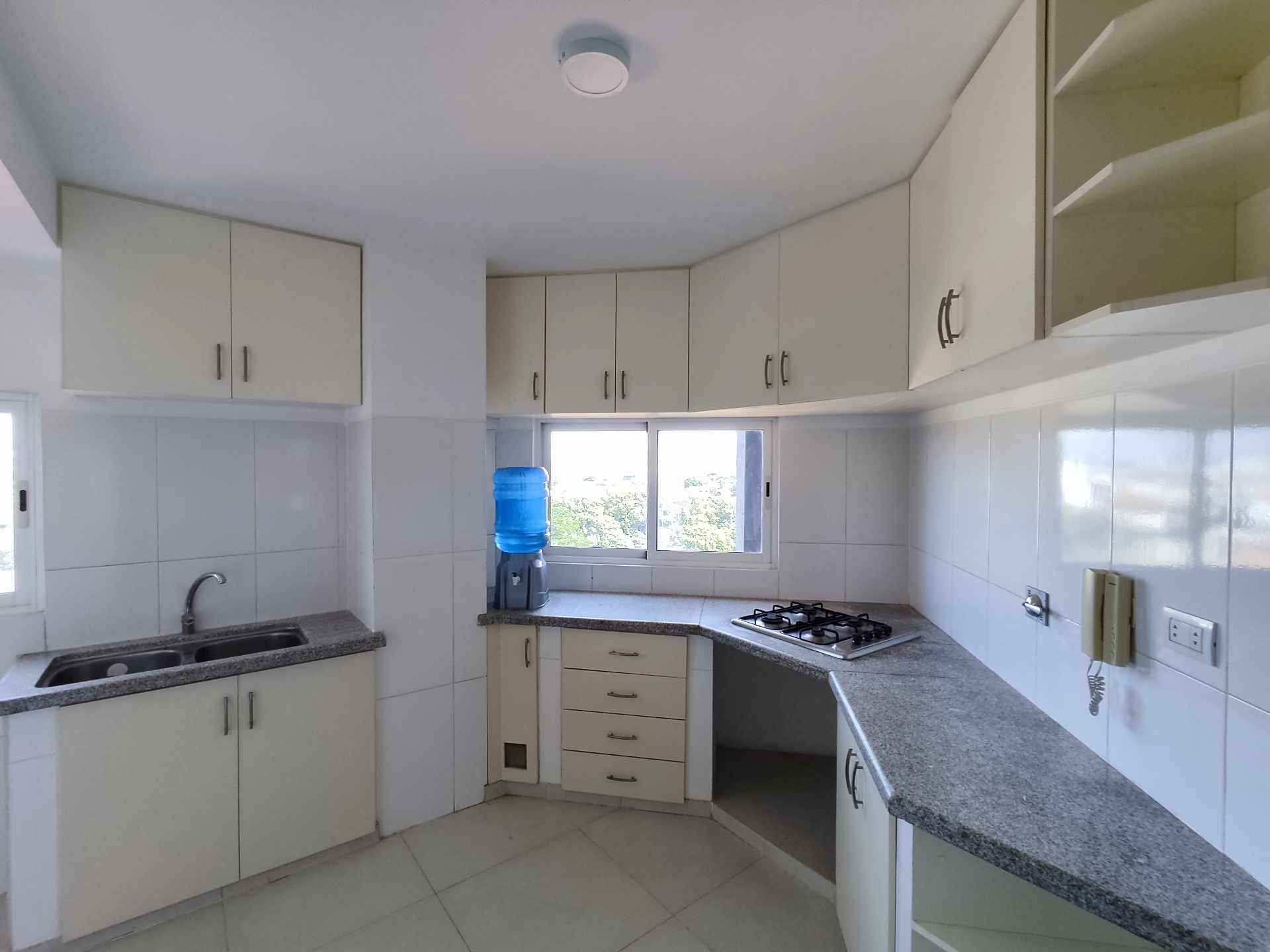 Departamento Torres Geranios, entre 1er y 2do anillo Foto 24