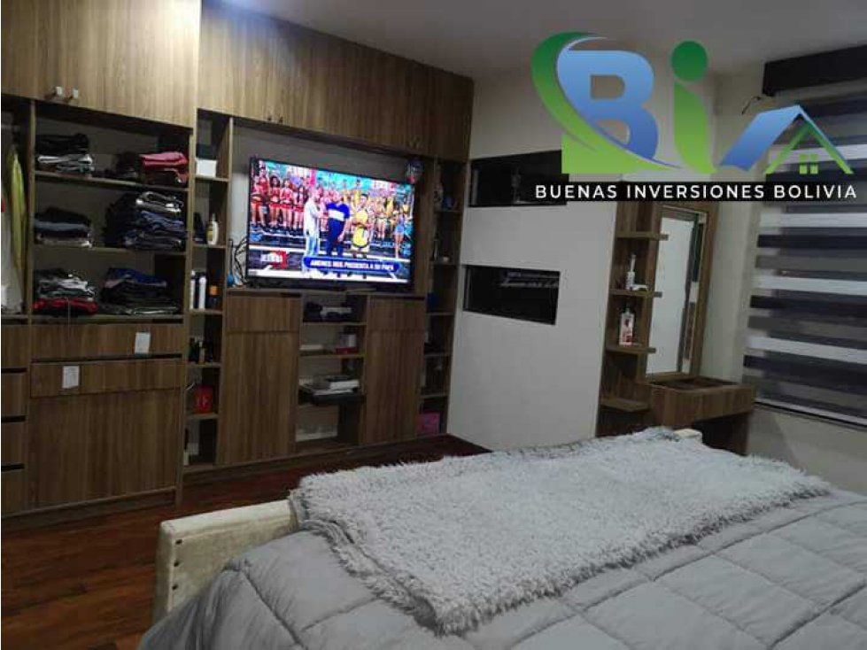 Casa en Queru Queru en Cochabamba 4 dormitorios 5 baños 2 parqueos Foto 18