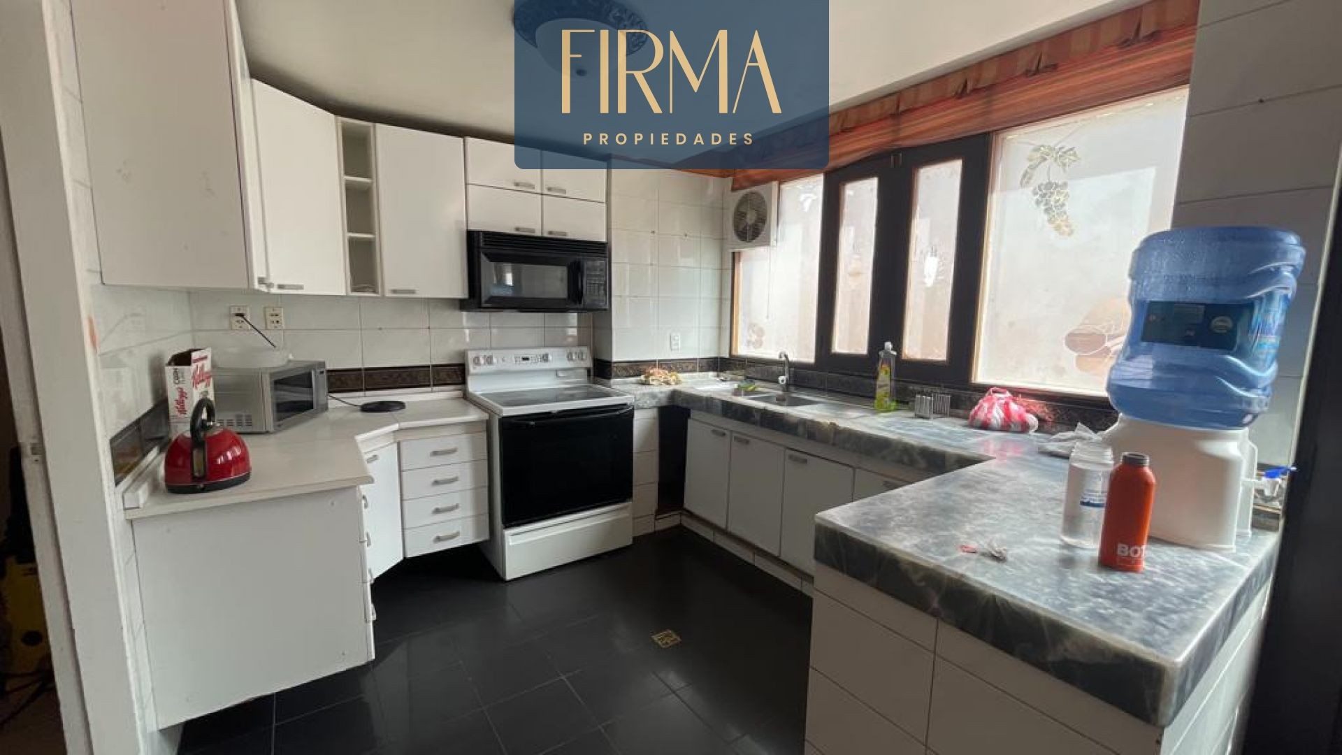 Casa en Koani en La Paz 3 dormitorios 4 baños 2 parqueos Foto 12