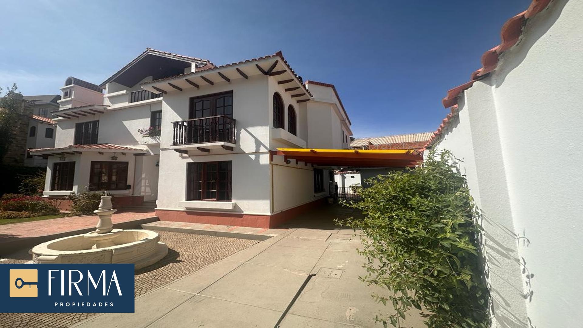 Casa en AlquilerCASA EN ALQUILER EN ACHUMANI - LA BARQUETA 3 dormitorios 6 baños 2 parqueos Foto 1