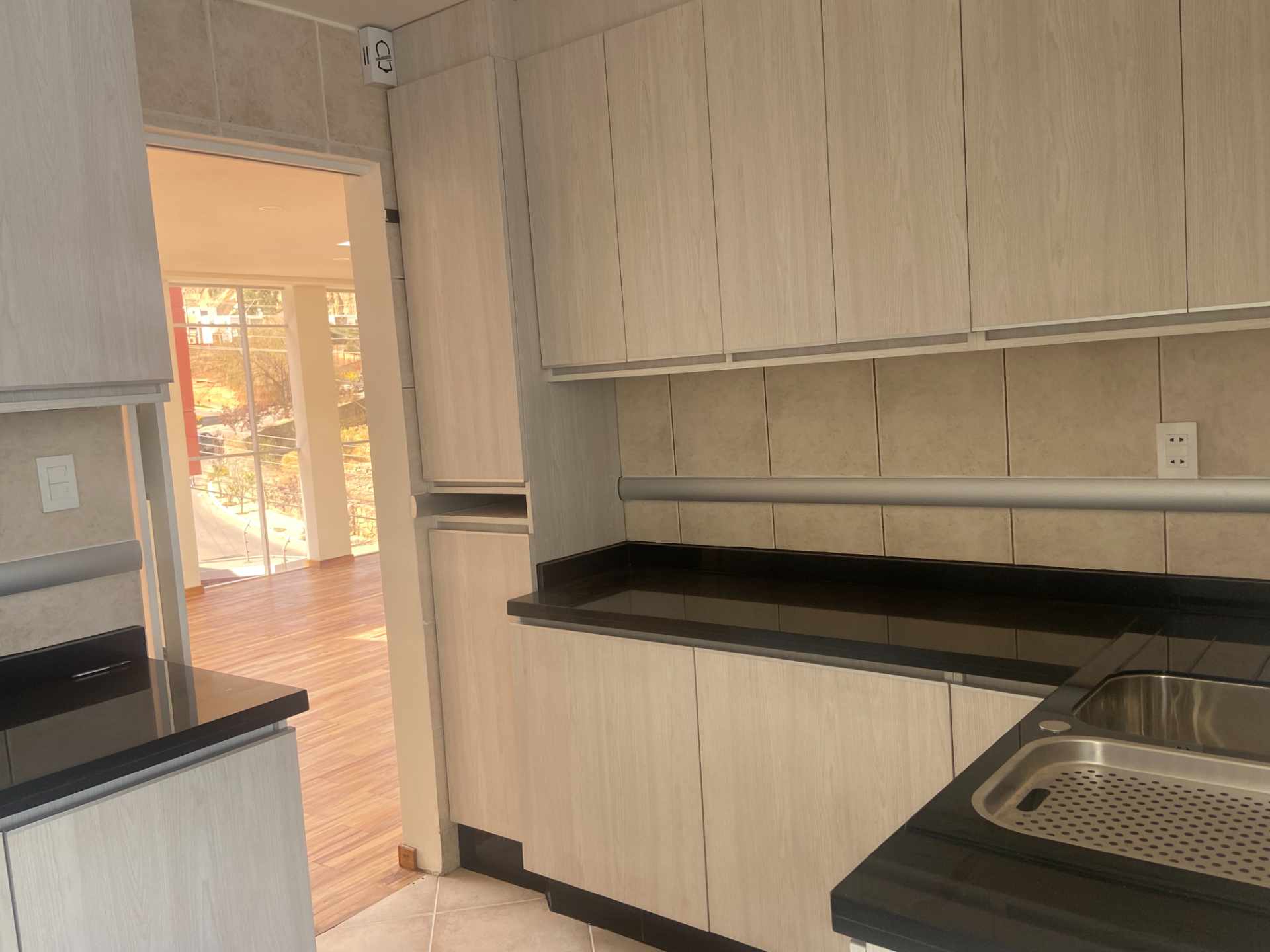 Departamento Av las Violetas #22 Altura calle 31 Foto 15