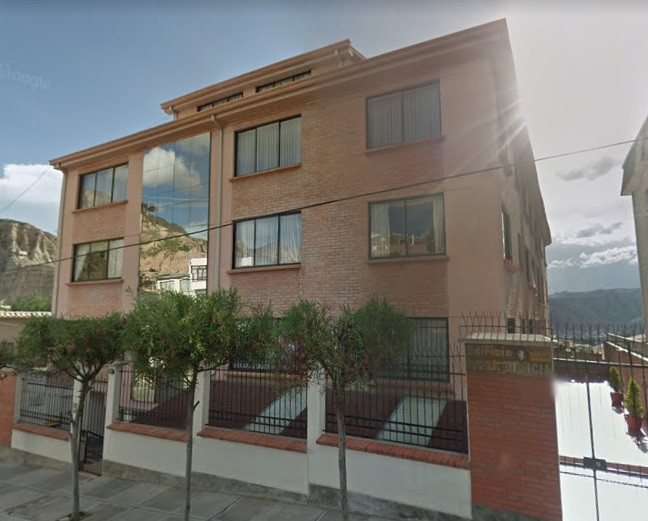 Departamento en Cota Cota en La Paz 4 dormitorios 3 baños 1 parqueos Foto 1
