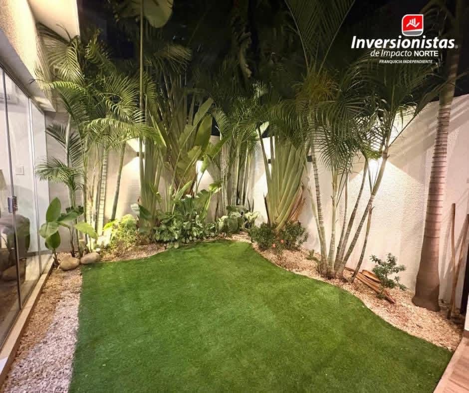 Casa en VentaVenta de casa tipo Town House Condominio Jardines del Norte V
( 8 vo anillo y Banzer , zona Norte) Foto 8