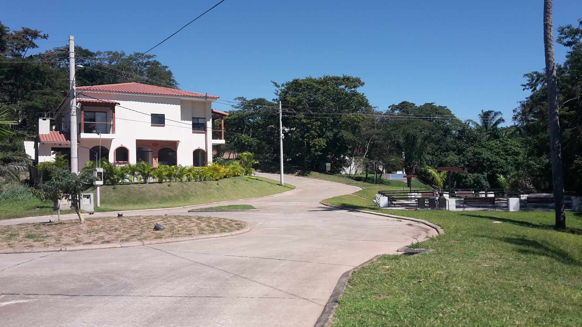 Terreno en Urubó en Santa Cruz de la Sierra    Foto 5