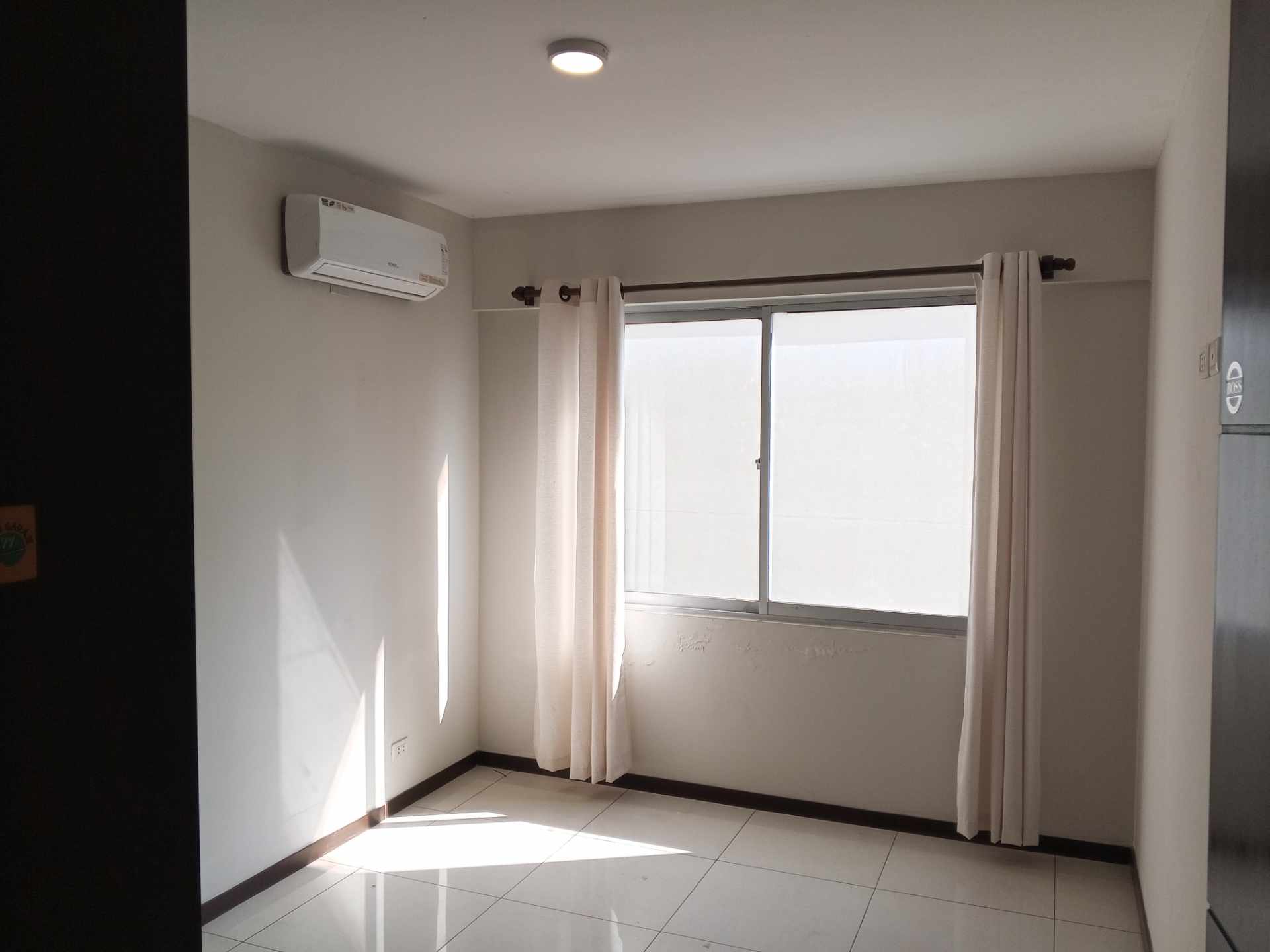 Departamento [CONDOMINIO CURUPAÚ PARAGUÁ| SOBRE AV. PARAGUÁ, A 3 CUADRAS DEL 2DO. ANILLO] DEPARTAMENTO EN VENTA DE 3 DORMITORIOS CON PARQUEO TECHADO Foto 15