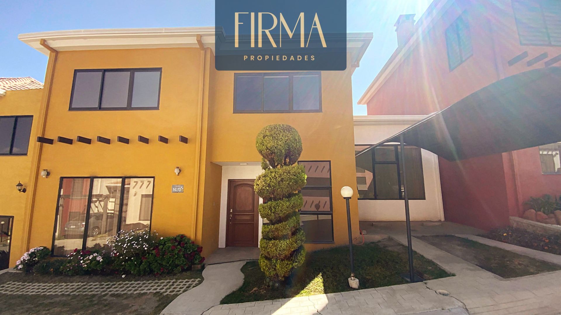 Casa en VentaLas Lomas de Achumani  3 dormitorios 3 baños 2 parqueos Foto 1