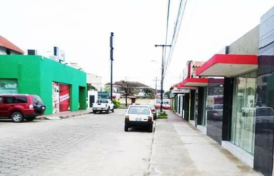 Casa Av. Piraí (entre 2do y 3er Anillo) lado Banco Ganadero Santa Cruz de la sierra Foto 9