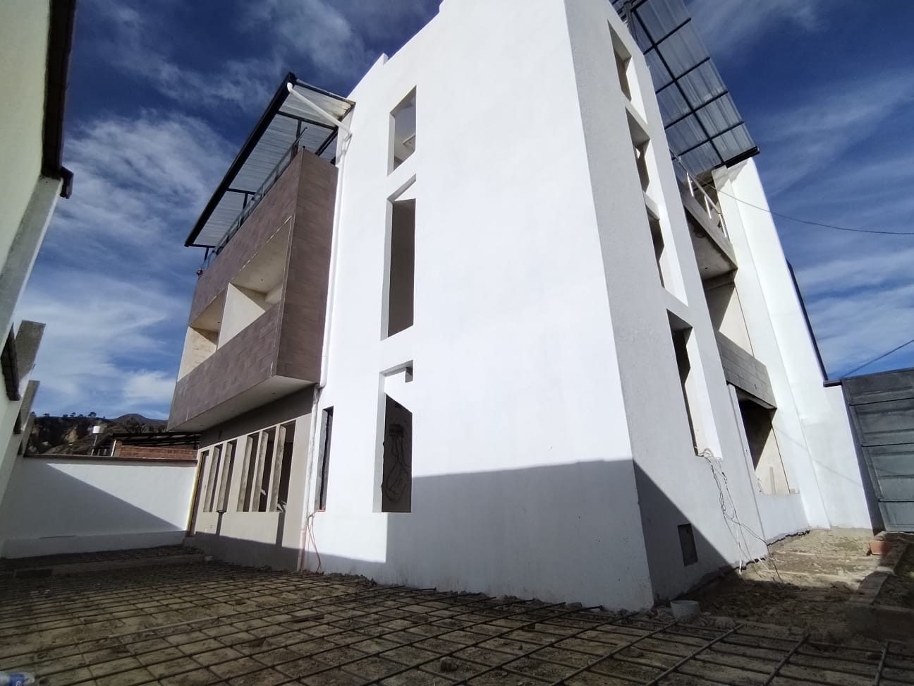 Casa en Achumani en La Paz 3 dormitorios 3 baños 2 parqueos Foto 3
