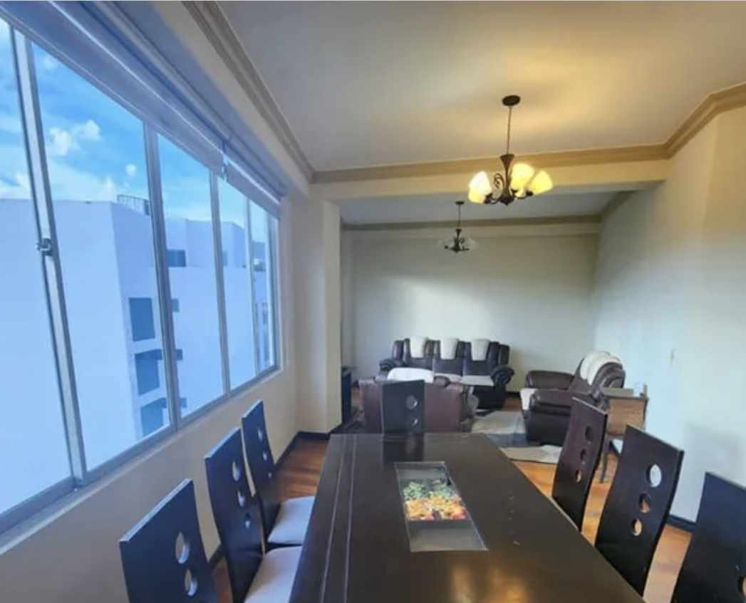 Departamento en AlquilerMontenegro 970 3 dormitorios 3 baños 1 parqueos Foto 3