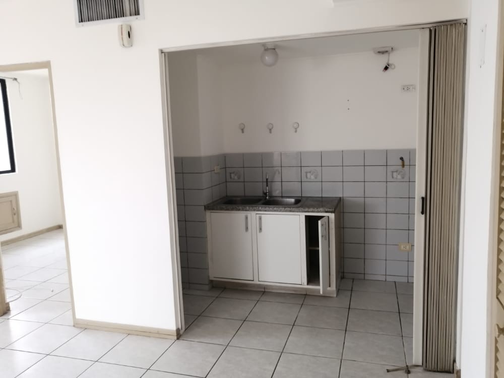 Departamento 📍Av. Suarez Arana entre 1ro y 2do anillo condominio Santa Cruz II Foto 8