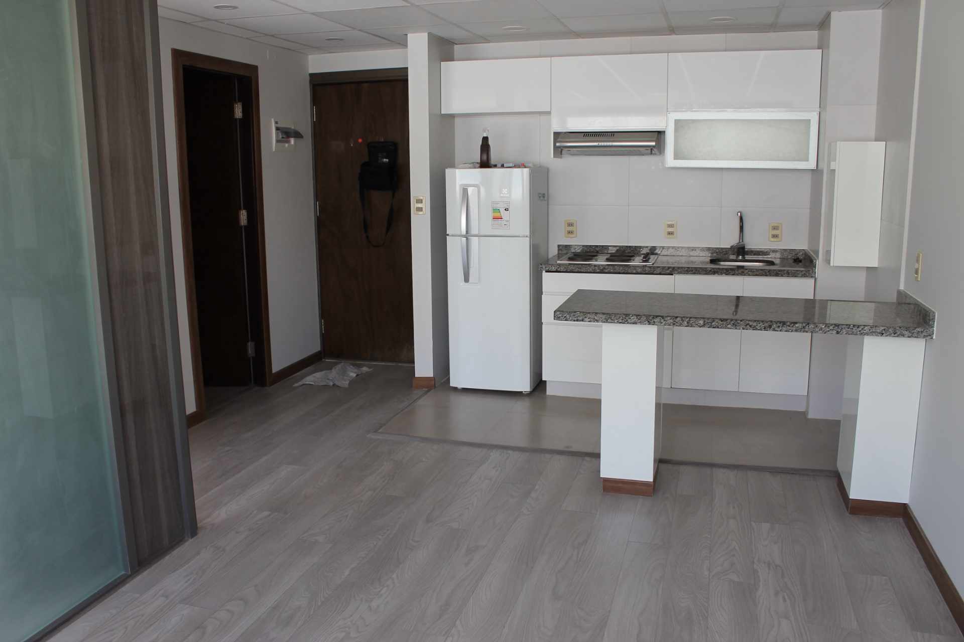 Departamento en AlquilerProlongación Montenegro - Edificio 36K  1 dormitorios 1 baños 1 parqueos Foto 4