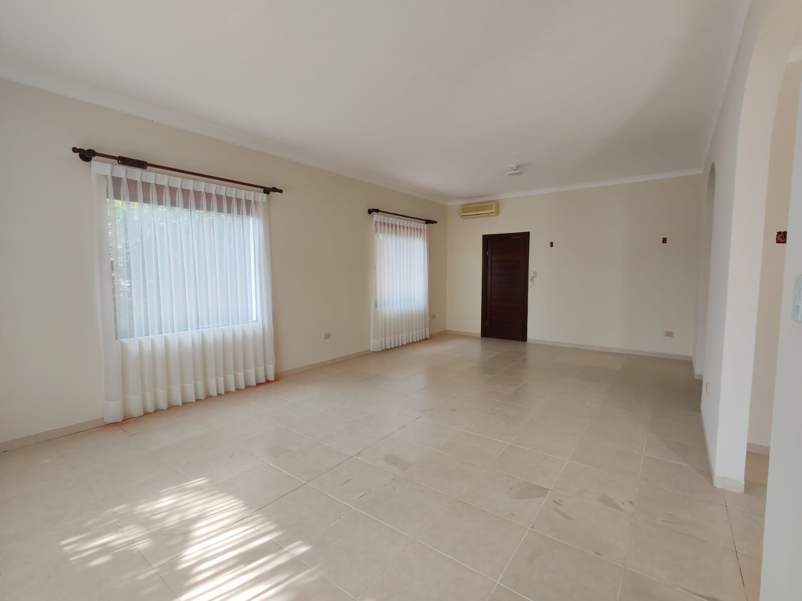 Casa en AlquilerZONA EXCLUSIVA DEL URUBO A 2 min DEL PUENTE Foto 7