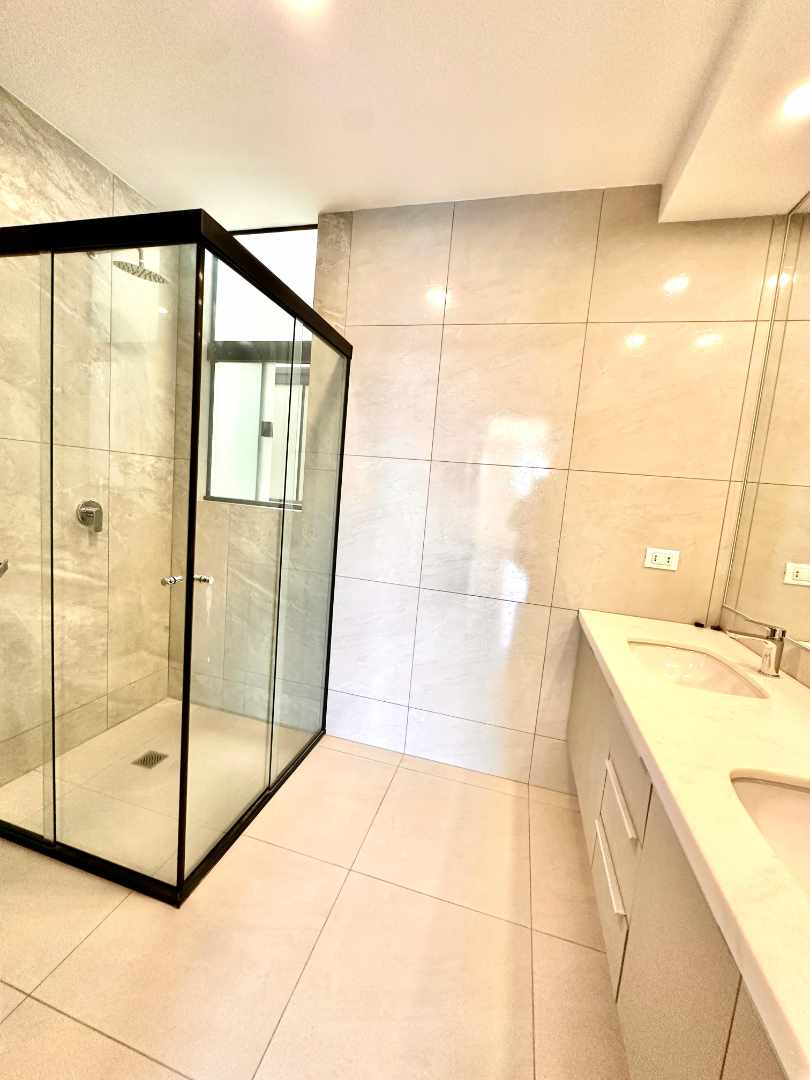 En Venta a $us 188,000 Foto 10