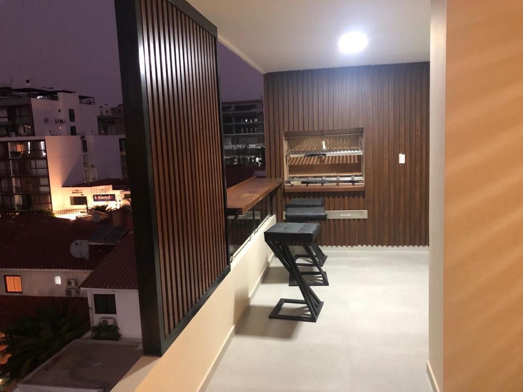 Departamento en VentaEQUIPETROL !!!
EDIFICIO ARANJUEZ 
DEPARTAMENTO DE LUJO EN VENTA !! 3 dormitorios 4 baños 2 parqueos Foto 9