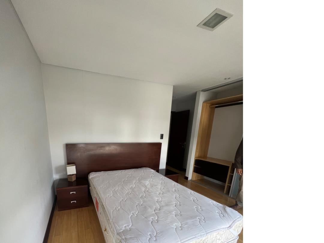 Departamento en AlquilerCalle 10 de calacoto avenida principal  3 dormitorios 3 baños 1 parqueos Foto 12