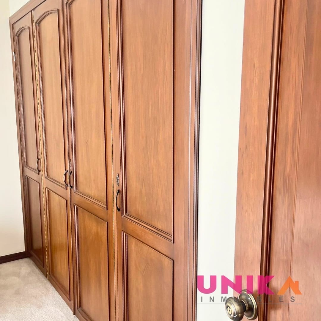 Departamento en AlquilerHermoso Penthouse Duplex Semi Amueblado, con lindas vista , Calacoto  3 dormitorios 4 baños 2 parqueos Foto 19