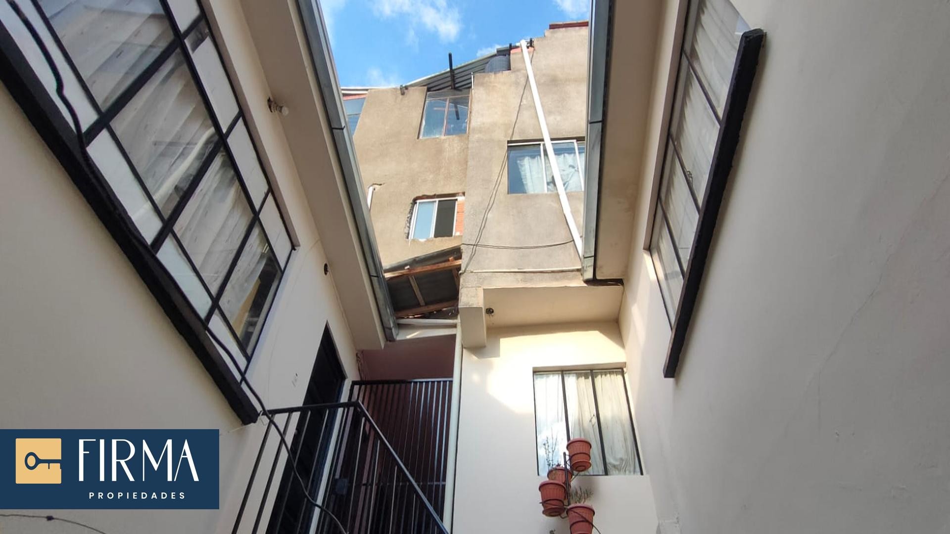 Casa en Villa San Antonio en La Paz 4 dormitorios 3 baños  Foto 3