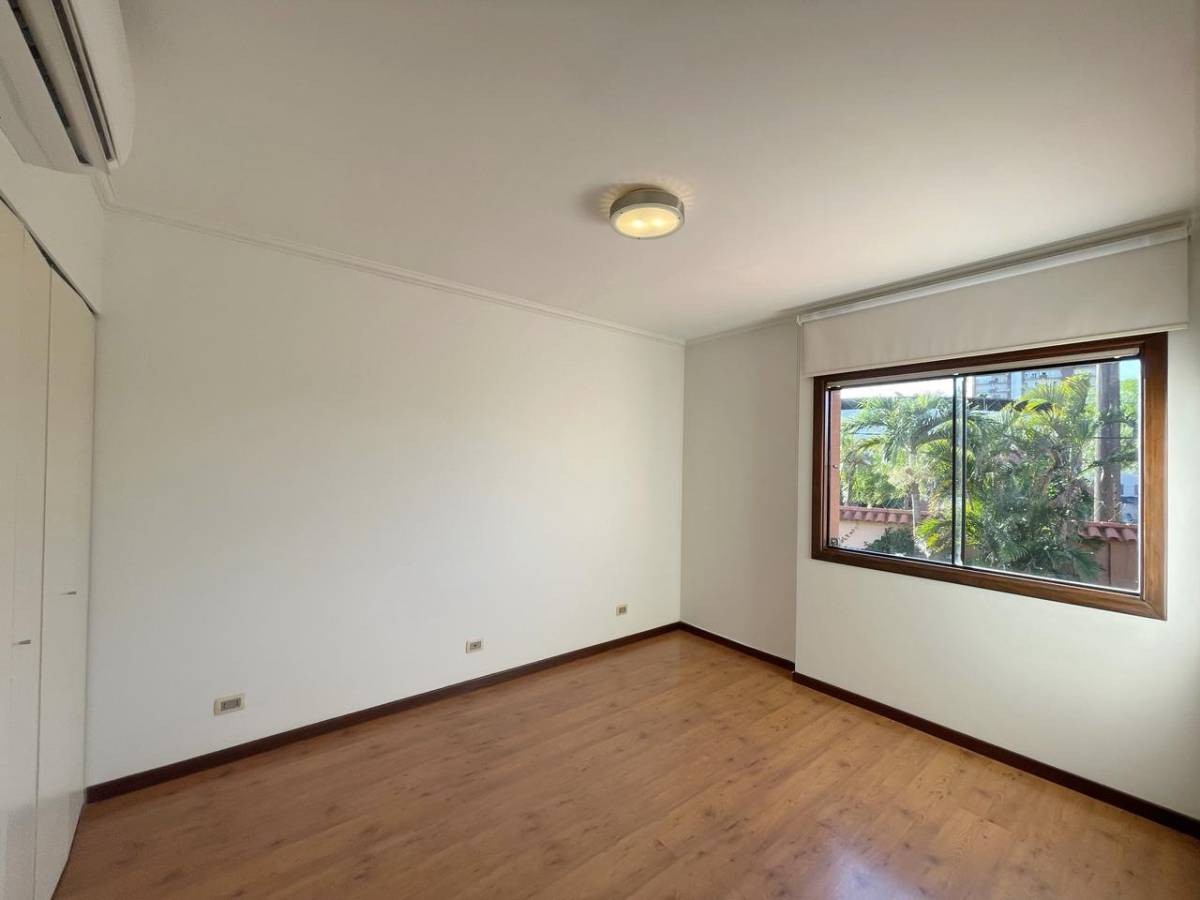 En Alquiler a Bs 15,500 Foto 8