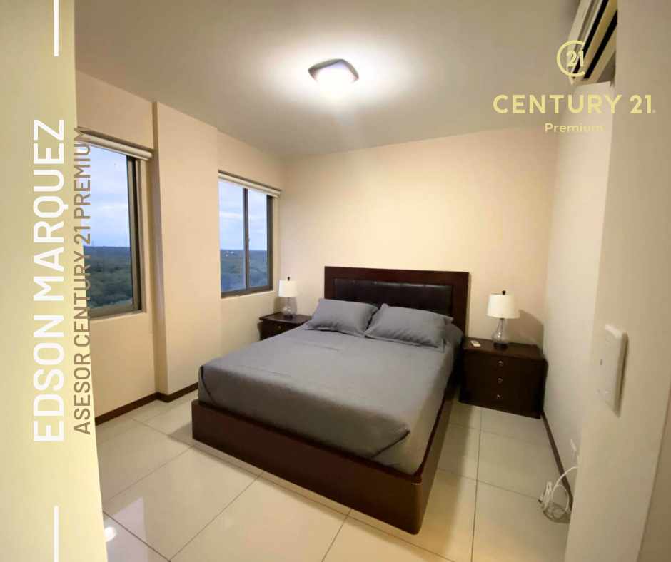 Departamento Departamento en Alquiler Amoblado 
🏢   Edificio MIRAGE, Sirari Equipetrol 4to Anillo.
 Foto 4