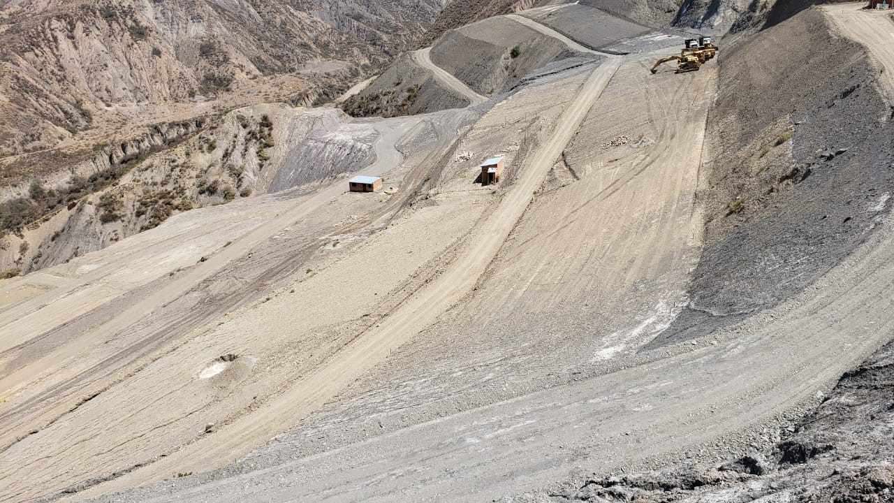 Terreno en Venta📍🛰Villa Verde Jupapina
🔵-A 5 Minutos de ANANTA (Proyecto Baisa) 
🔵-A 5 Minutos del Surtidor de Jupapina
🔵- 7 minutos de Zoológico Mallasa    Foto 4