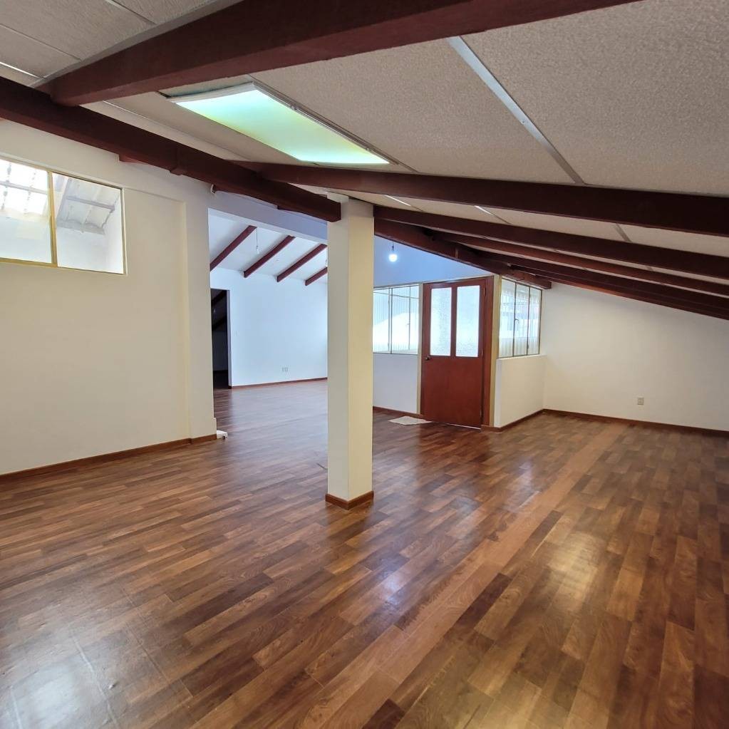 En Alquiler a Bs 15,000 Foto 22