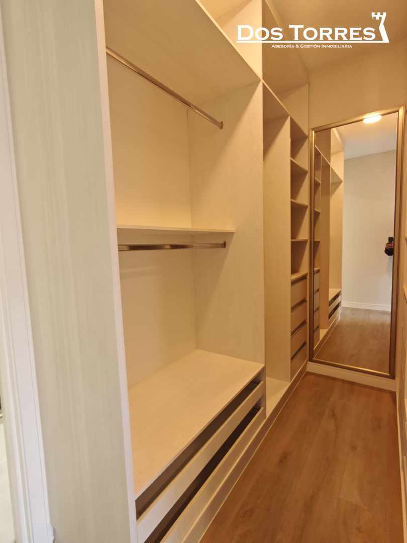 Casa en Tiquipaya en Cochabamba 3 dormitorios 3 baños 2 parqueos Foto 7