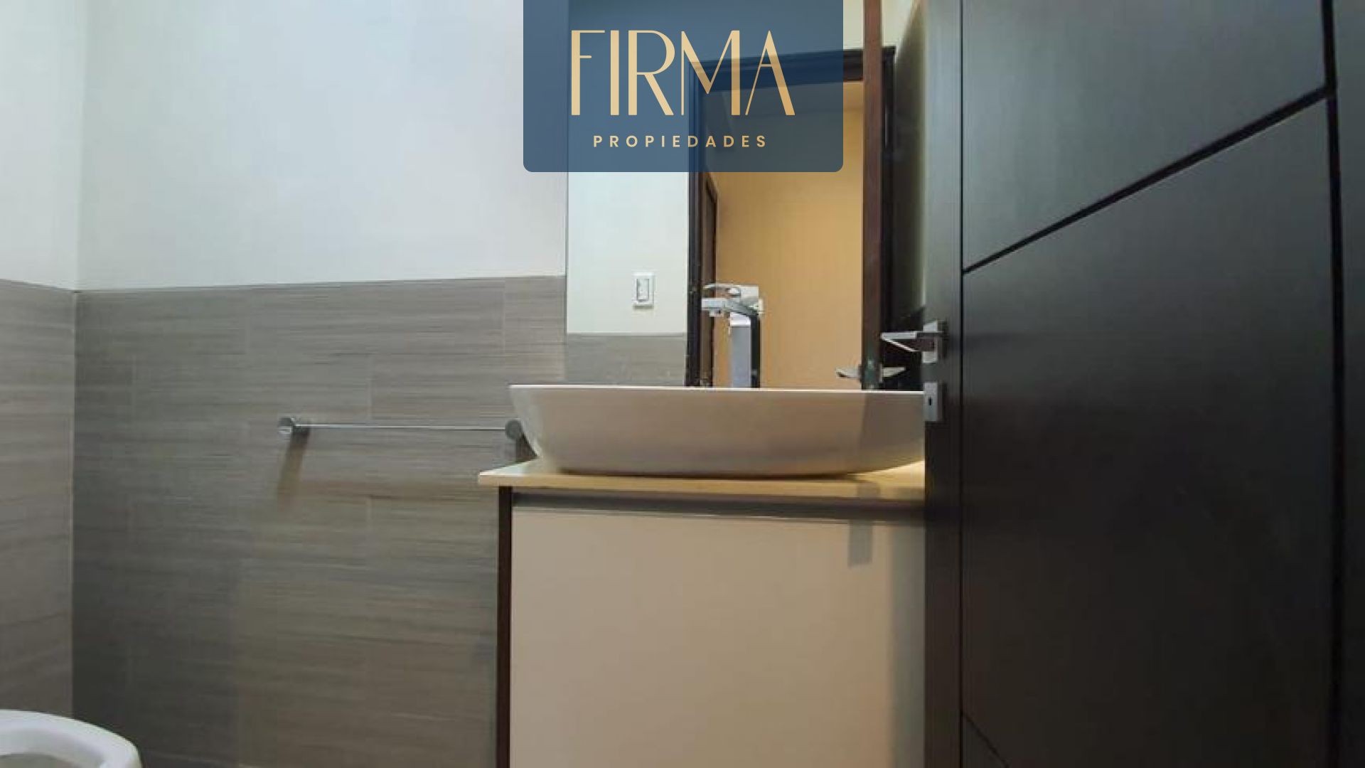 Departamento en Venta25 Y COSTANERA 3 dormitorios 5 baños 1 parqueos Foto 2