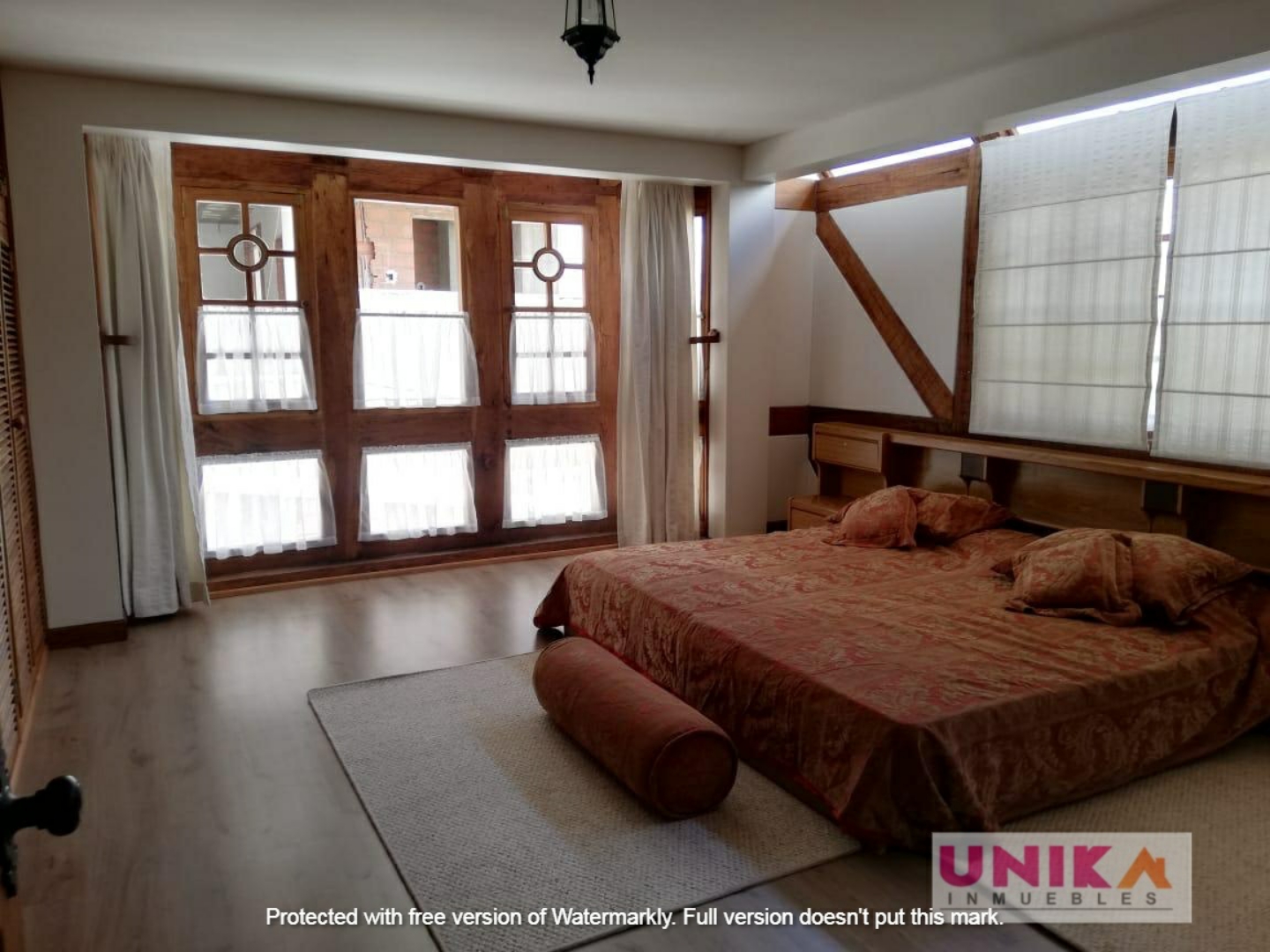 Casa en Auquisamaña en La Paz 6 dormitorios 6 baños 2 parqueos Foto 7