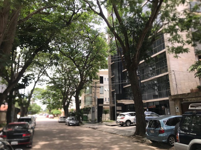 En Alquiler a $us 1,800 Foto 4