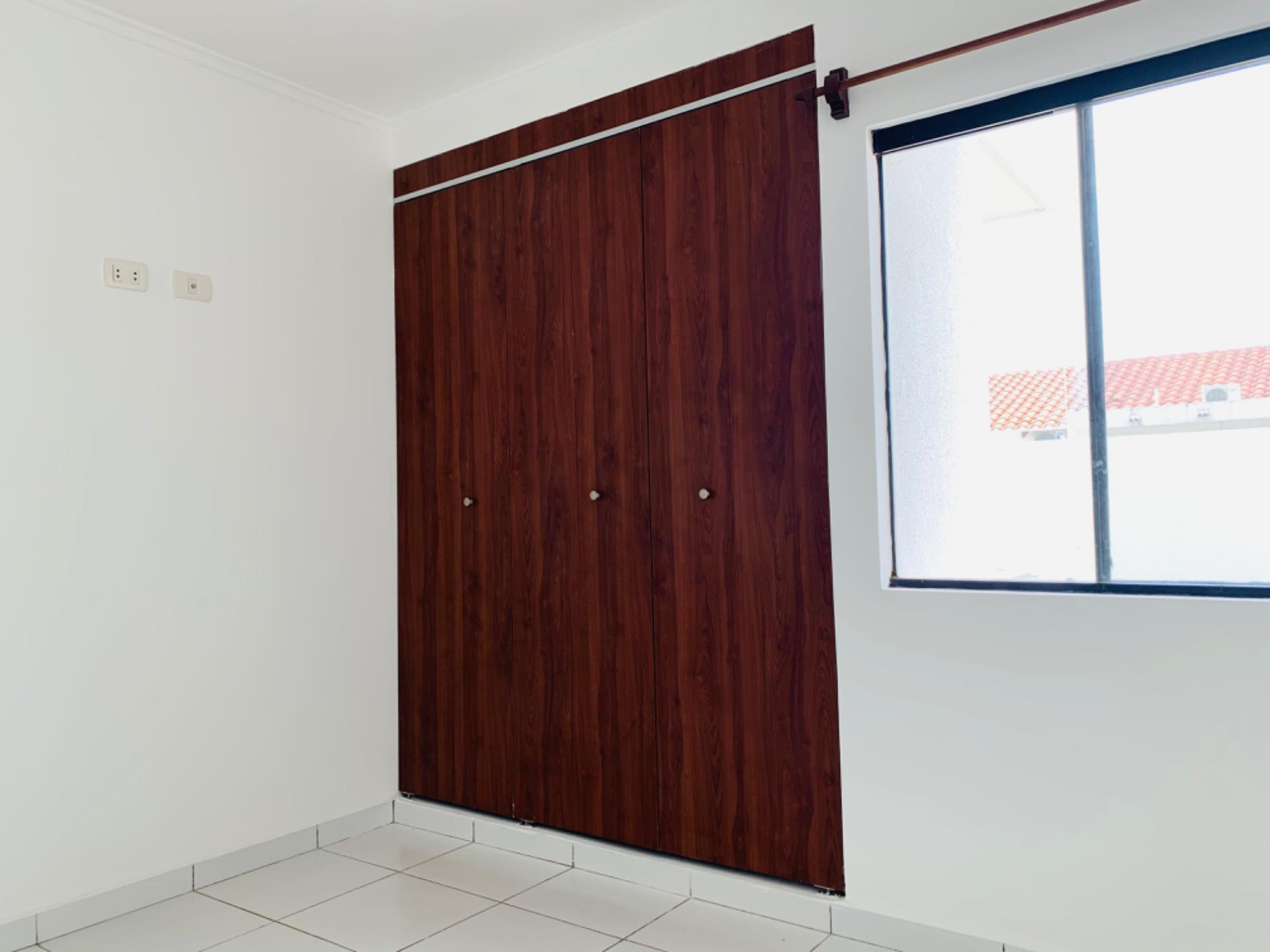 En Alquiler a $us 431 Foto 8