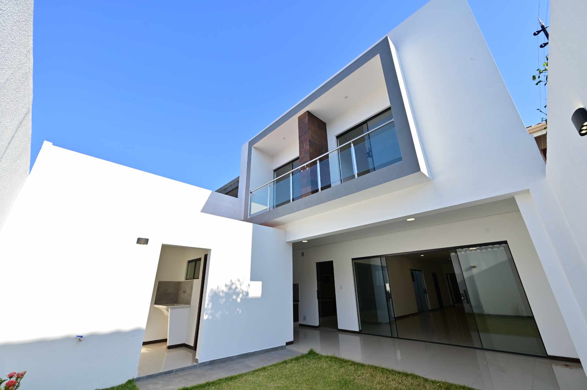 En Venta a $us 450,800 Foto 1