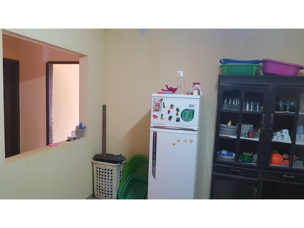 Casa en VentaCasa en anticrético en Zona Norte 3 dormitorios 1 baños 1 parqueos Foto 3