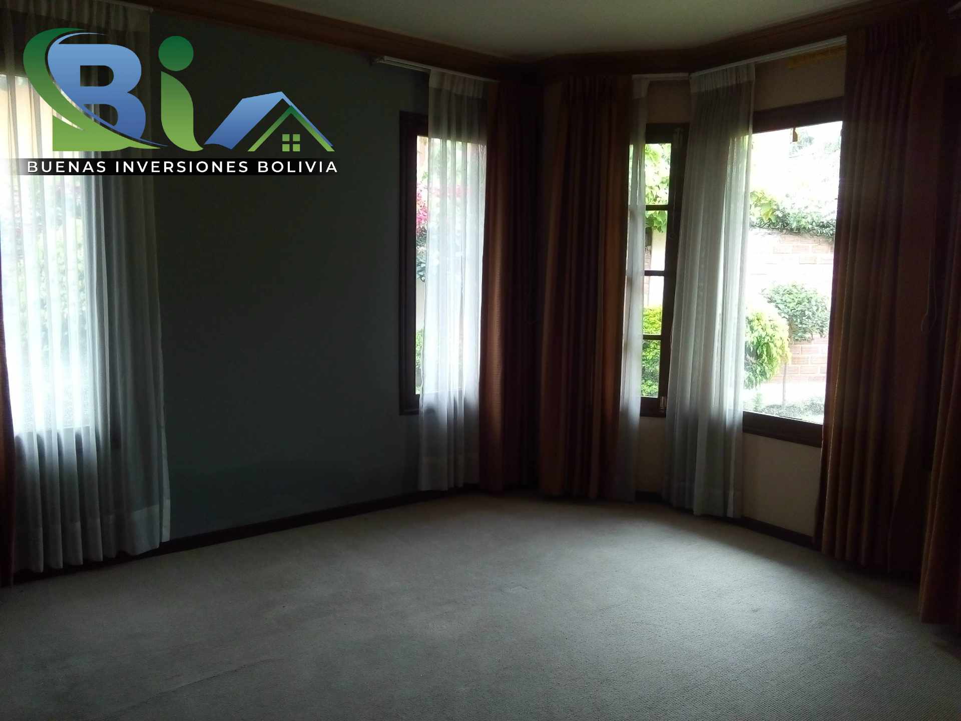 En Alquiler a $us 1,280 Foto 16