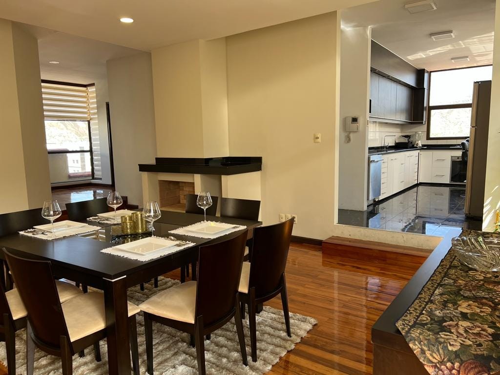 Departamento en Calacoto en La Paz 3 dormitorios 5 baños 1 parqueos Foto 15