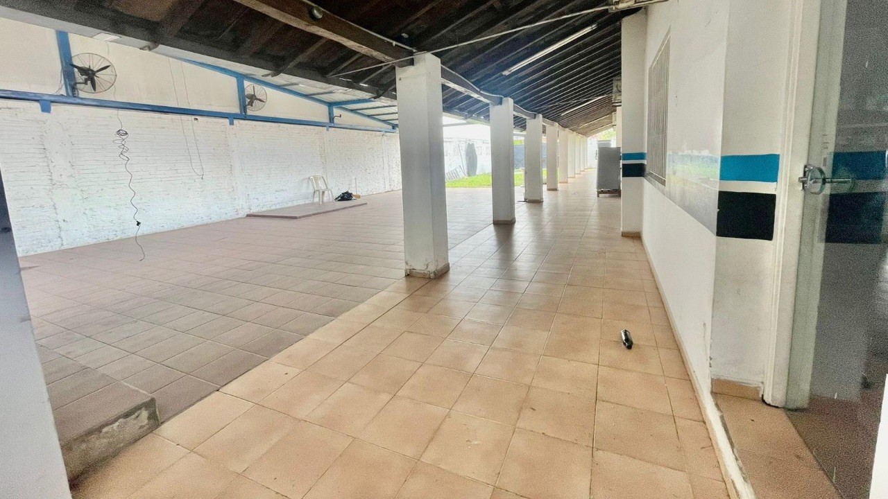 Galpón en VentaAv. Santos Dumont altura 2° anillo a pasos de la avenida Foto 2