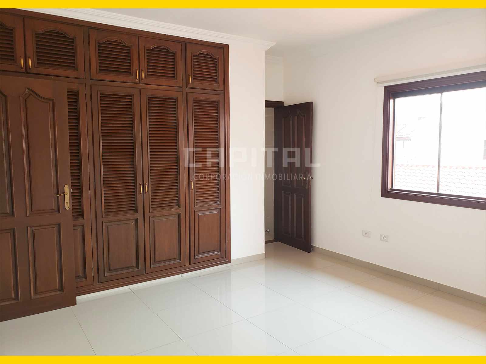 En Alquiler a $us 2,400 Foto 16