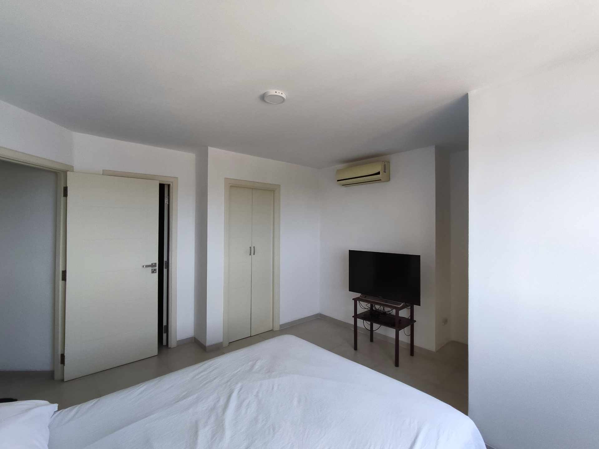 Departamento Torres Geranios, entre 1er y 2do anillo Foto 26