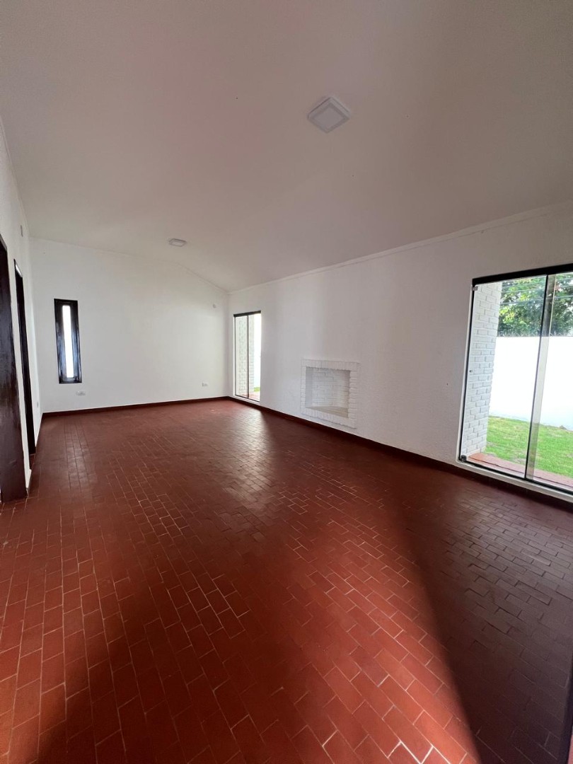 Casa en Equipetrol en Santa Cruz de la Sierra 3 dormitorios 3 baños 5 parqueos Foto 6