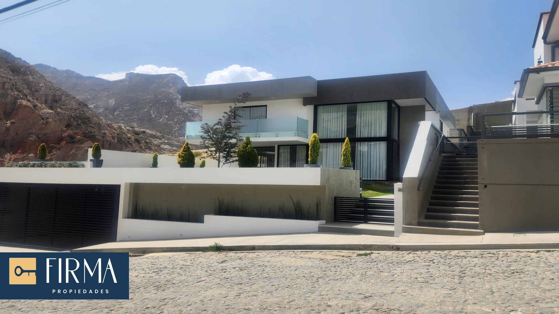 Casa en VentaCASA EN VENTA A ESTRENAR, SEQUOIA 3 dormitorios 4 baños 5 parqueos Foto 1