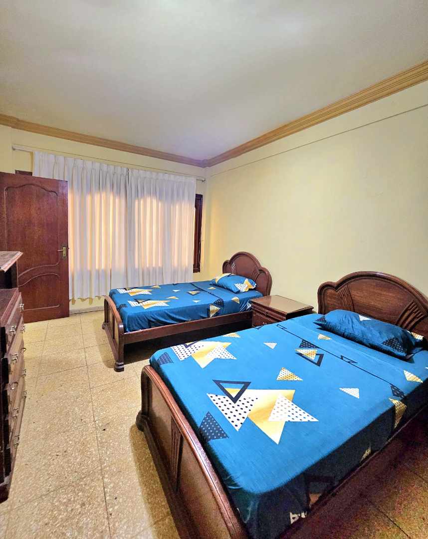 Departamento en AlquilerCALLE SEOANE- ZONA CENTRO  2 dormitorios 3 baños  Foto 8