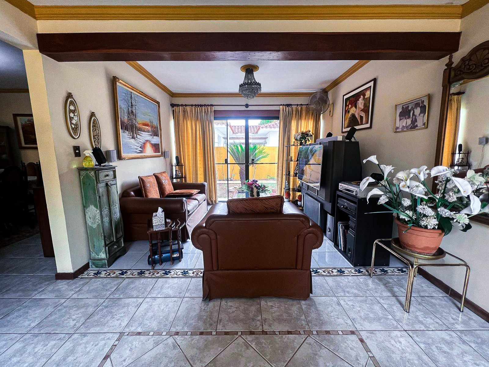 Casa en Villa 1ero de Mayo en Santa Cruz de la Sierra 3 dormitorios 3 baños 4 parqueos Foto 13