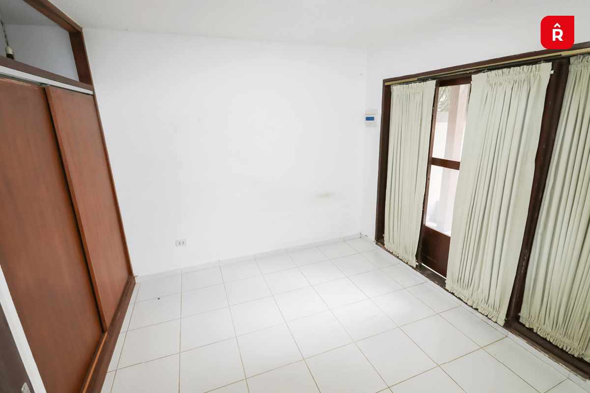 En Alquiler a $us 850 Foto 3