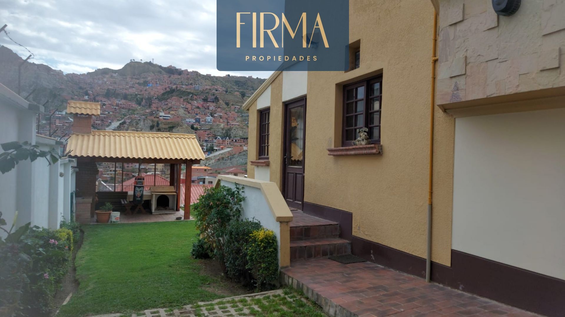 Casa en Irpavi en La Paz 4 dormitorios 5 baños 3 parqueos Foto 3