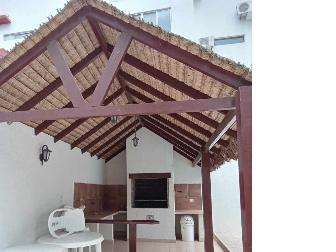 Departamento en VentaAv. Beni entre 4 y 5 anillo Condominio Valeria 1 Foto 15