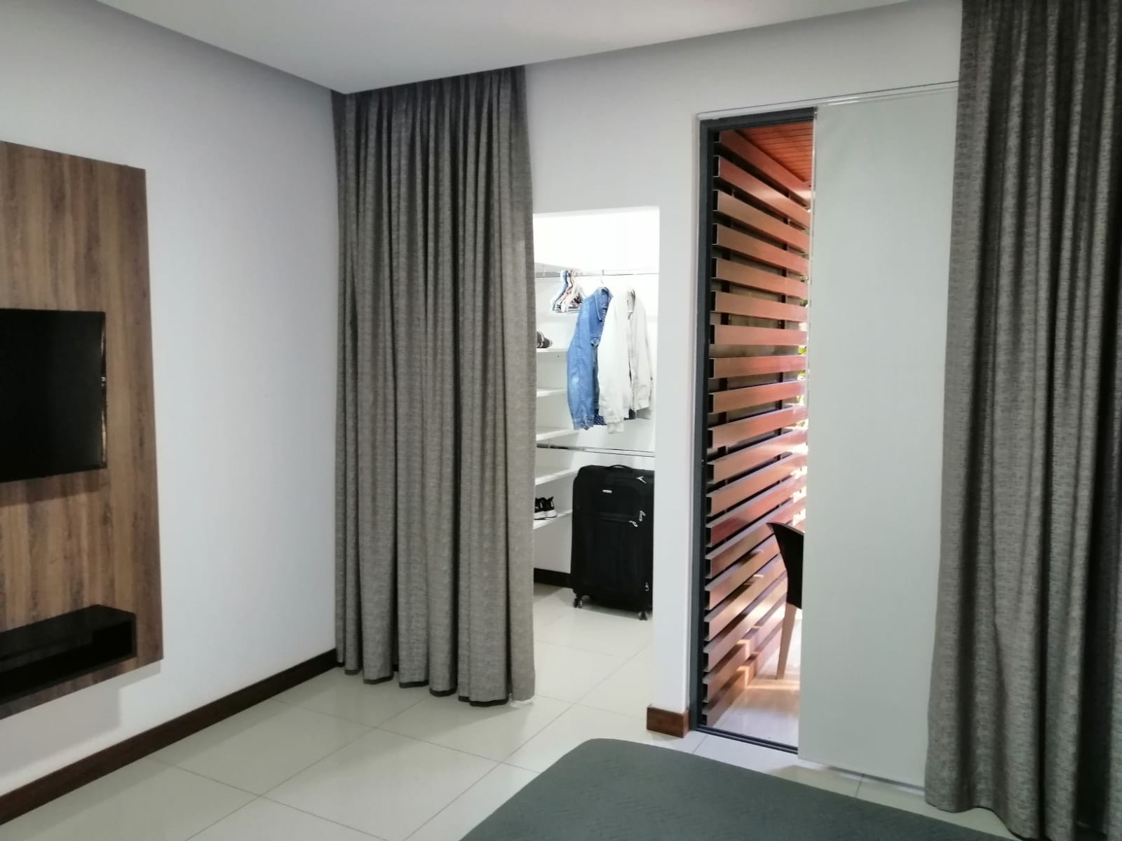 Departamento SKY PLAZA EQUIPETROL - VENTA EXCELENTE MONOAMBIENTE DE LUJO Foto 9